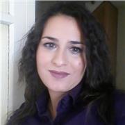 Laureata alla facoltà di giurisprudenza e conseguimento master materie economiche impartisce lezioni in diritto penale, procedura penale, diritto privato, diritto del lavoro, diritto amministrativo, diritto penitenziario, diritto ecclesiastico, diritto co